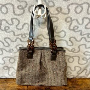 Old Navy | Vintage style baguette purse bag interlocking acrylic ring accent